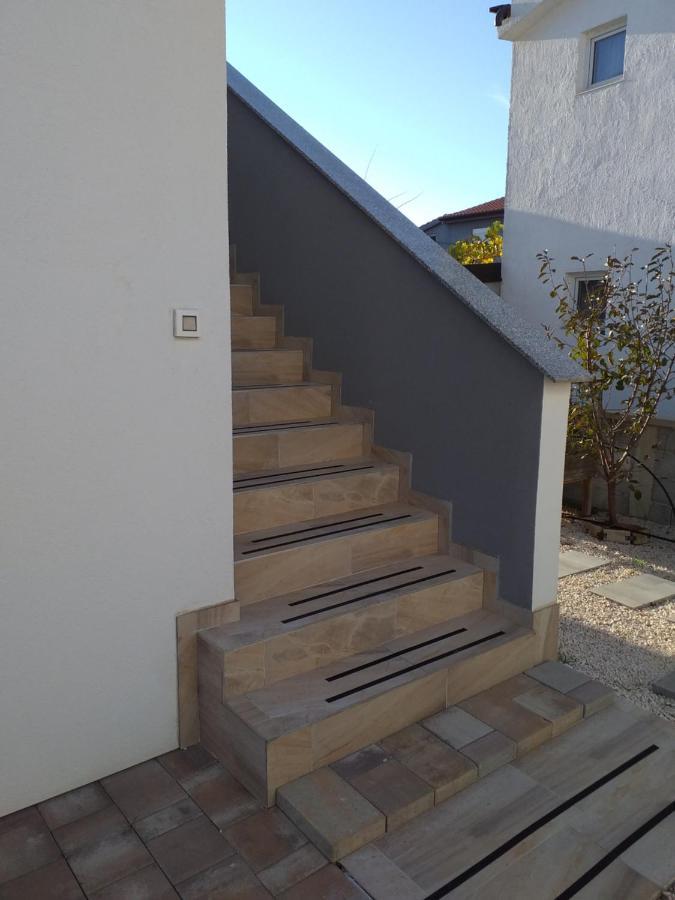 Apartment Dvorak Vir Buitenkant foto