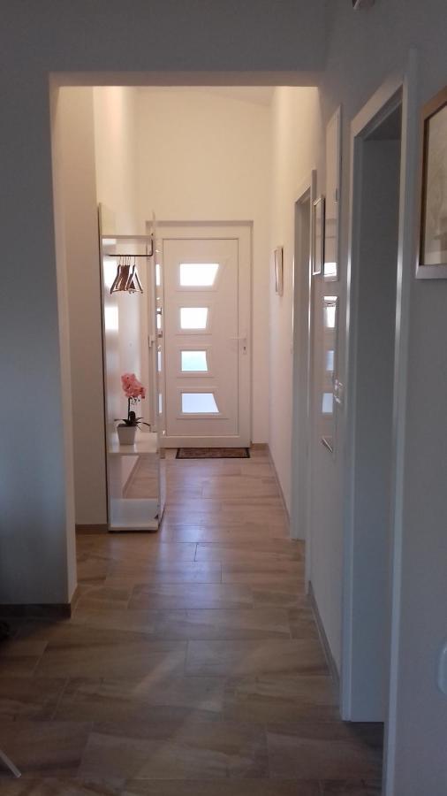 Apartment Dvorak Vir Buitenkant foto